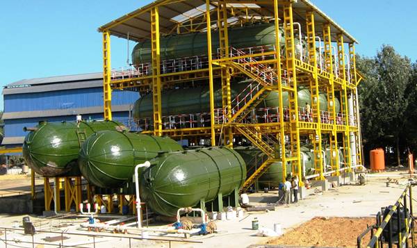 FRP/GRP handrails, stairs and structure supports are installed in the chemical plant.