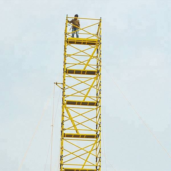 The worker are working on the FRP/GRP scaffolding.