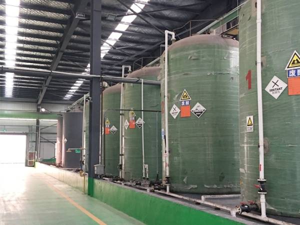Vertical FRP tanks used in metallurgy industry